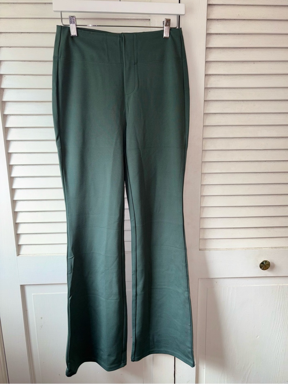 Halara Flex High Waisted Slight Flare Work Pants S Green NWT - Picture 2 of 5